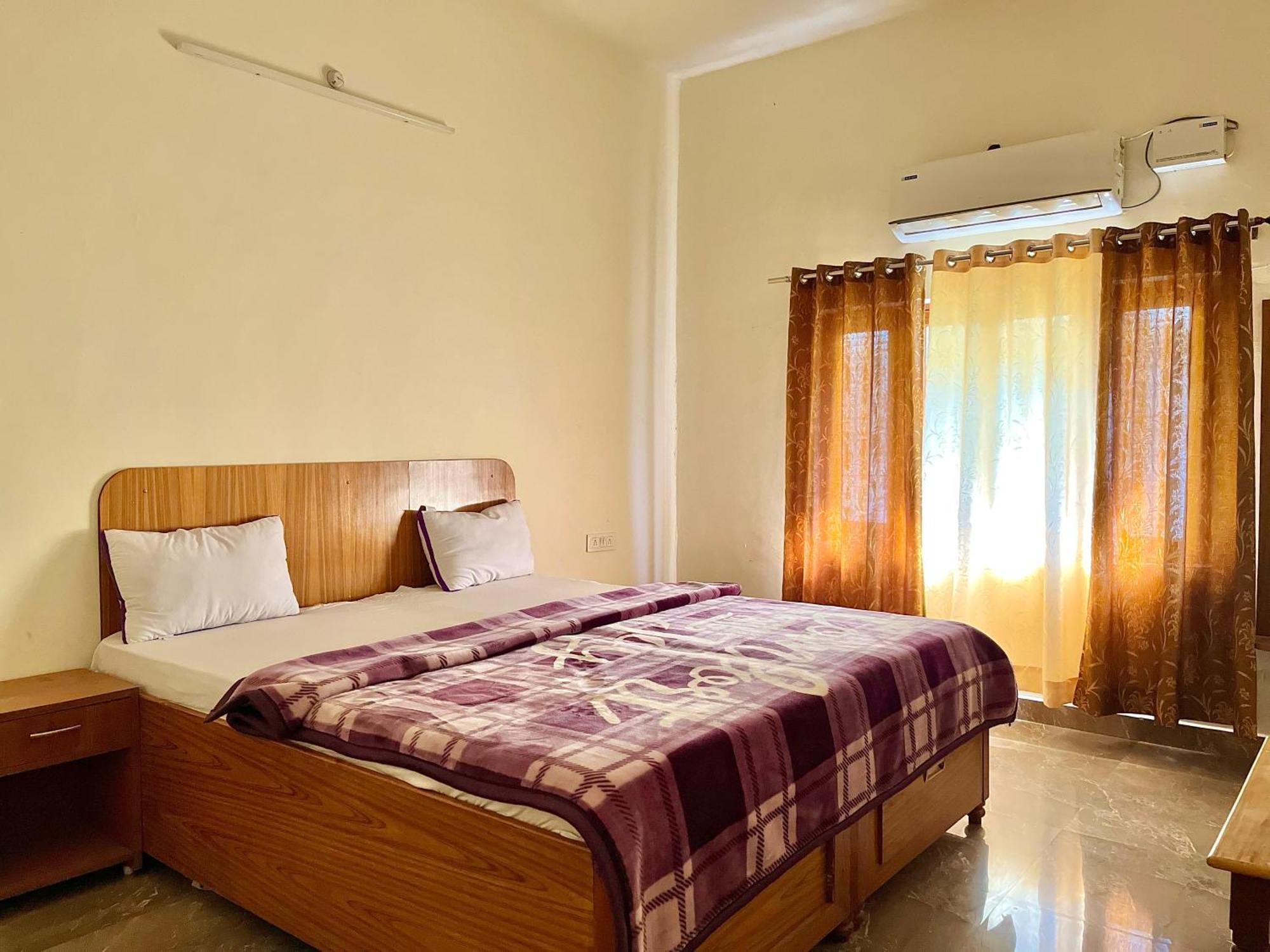 Aditya Palace Orchha Extérieur photo